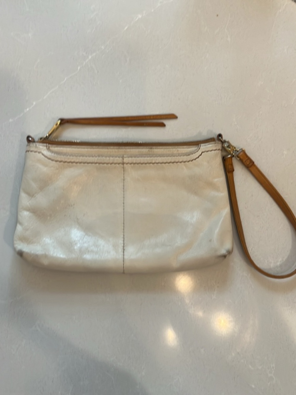HOBO Clutch